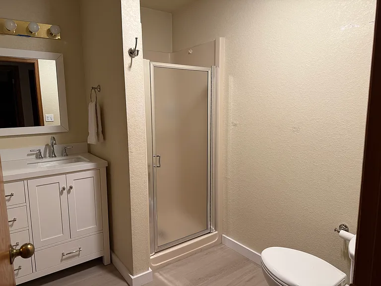 520 Pine St #204 — Photo 19