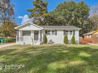 9209 Edgevale Dr, Charlotte, NC 28216