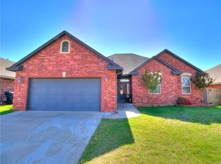 705 N Elk Way, Mustang, OK 73064