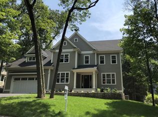 9 Skyview Rd, Lexington, MA 02420