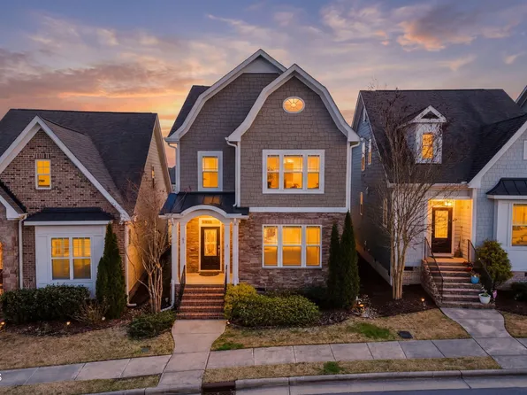 49 Salt Cedar Ln, Chapel Hill, NC 27516