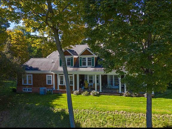 5th image of 139 Burke Rd