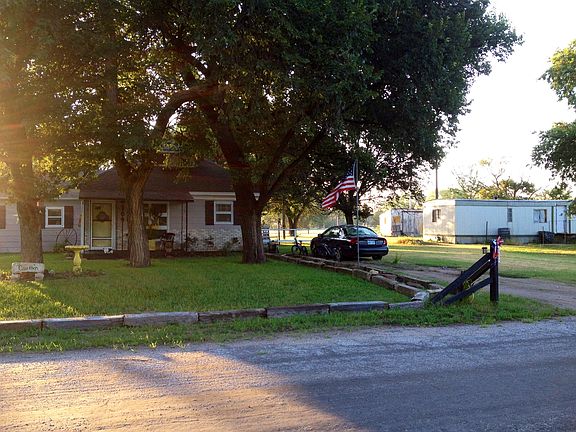 3rd image of 309 N Colony Ave