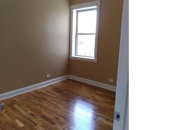 4th image of 1516 S Christiana Ave #3