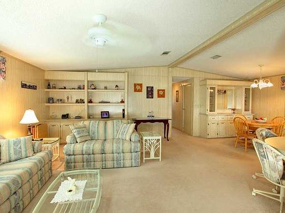 3rd image of 1108 Tequesta Dr