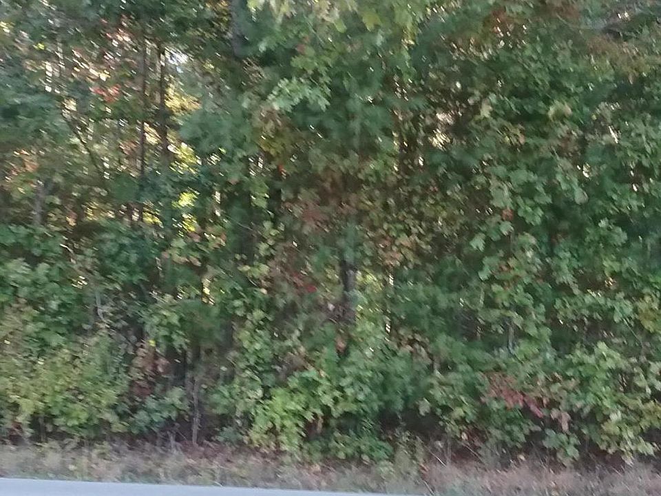 2nd image of E Mayland Dr