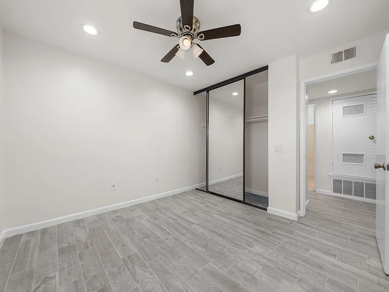9424 Twin Trails Dr #103 — Photo 12