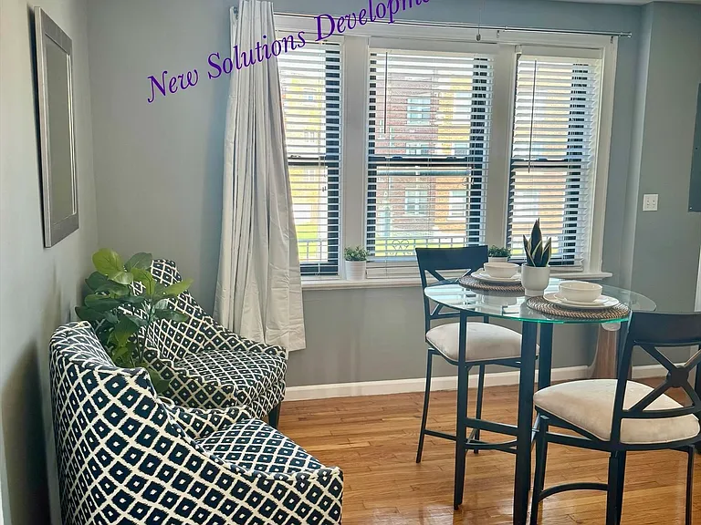 4920 Chippewa St #2N — Photo 10