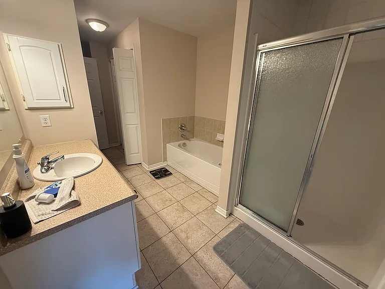190 Rustic Hills Cres — Photo 8