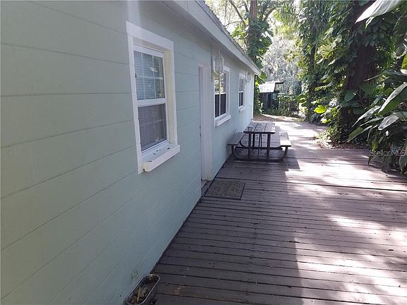 3rd image of 1601 E Mulberry Dr