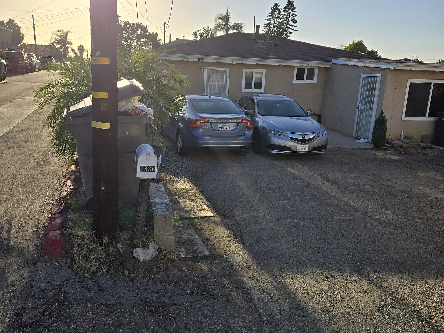 3 bed, 1040 sqft, $2,850 — Photo 2