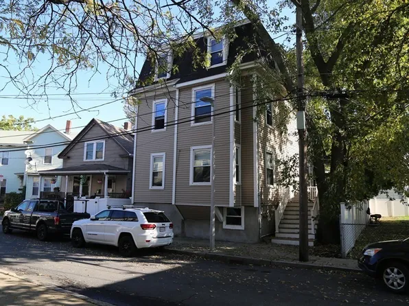 12 Lorenzo St, Dorchester, MA 02122