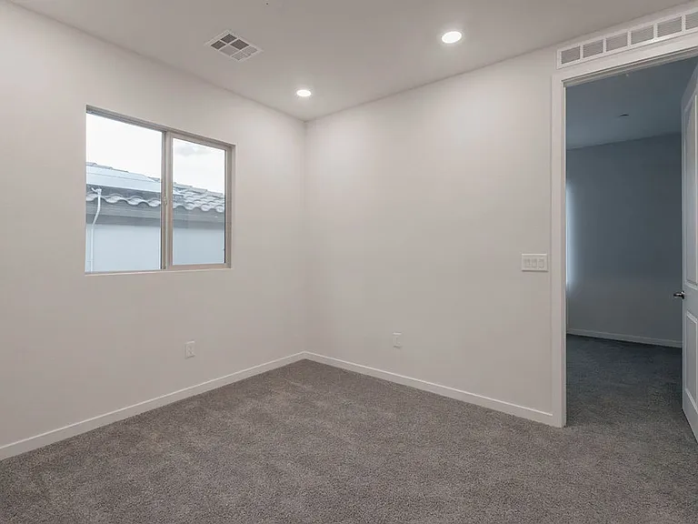 11620 Desert Hollow Ave — Photo 20