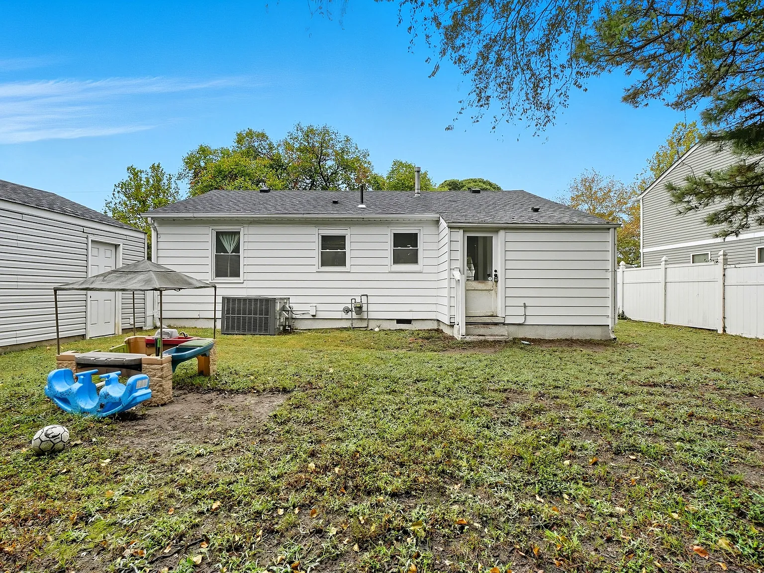 837 Tifton Street - 1 — Photo 2