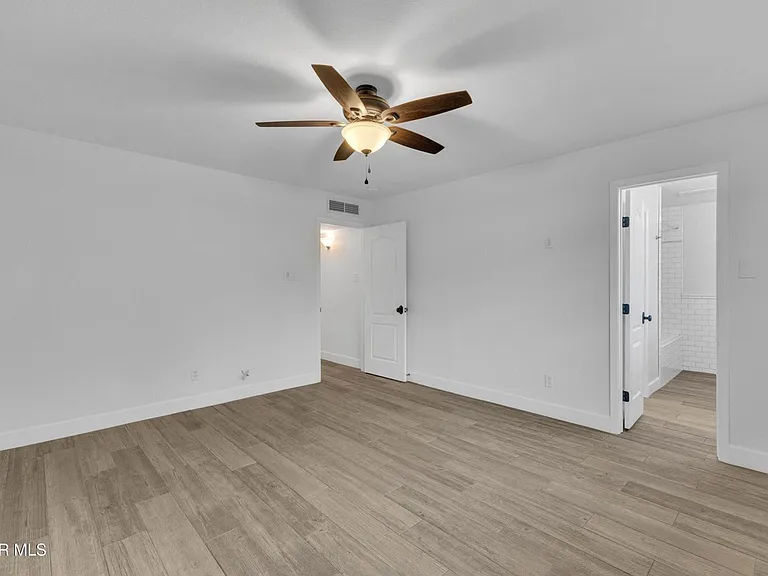 19004 Bremerton Dr — Photo 43