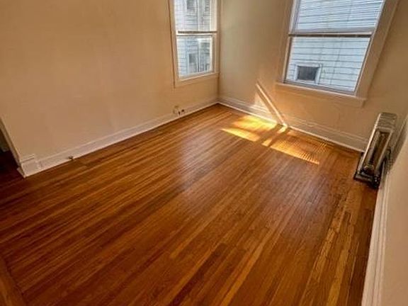 4th image of 3955 17th St #14
