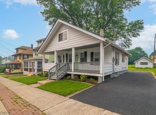 21 Ledgewood Ave, Netcong, NJ 07857