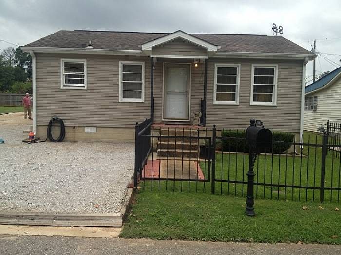 1st image of 2506 23rd Ct E