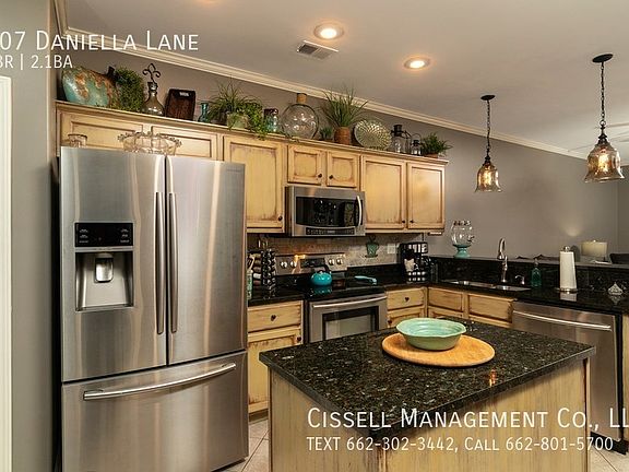 4th image of 307 Daniella Ln