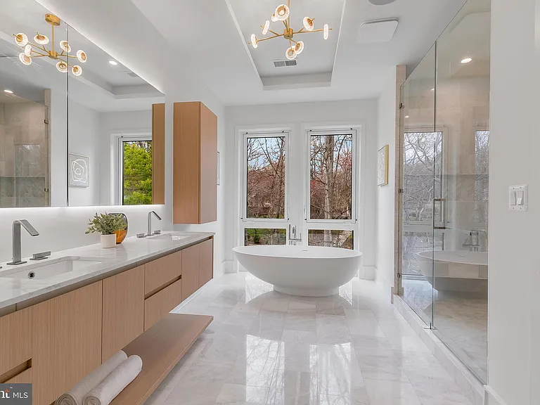 8757A Brook Rd — Photo 28