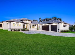 9188 The Ln, Naples, FL 34109