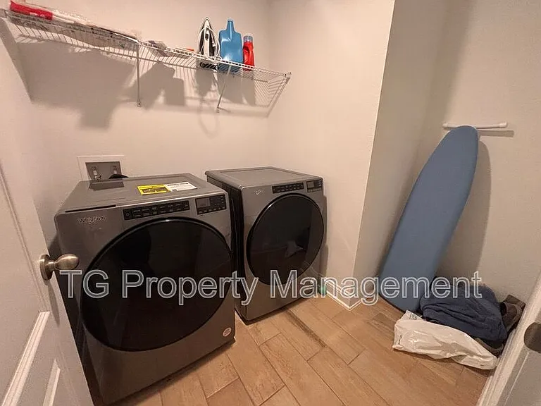 248 Zancara St — Photo 35
