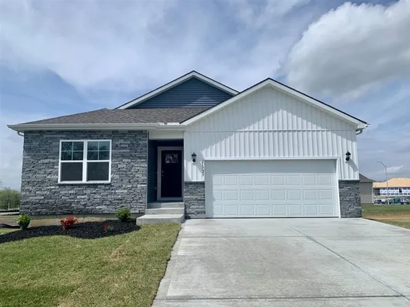 21725 S Madison St, Spring Hill, KS 66083