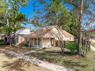 7883 Summer Grove Ave, Baton Rouge, LA 70820