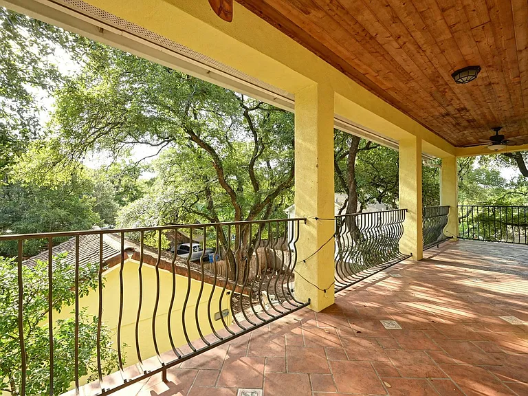 2829 San Gabriel St — Photo 33