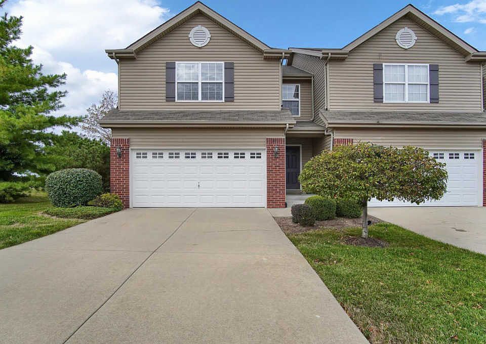 1st image of 875 Harbor Woods Dr