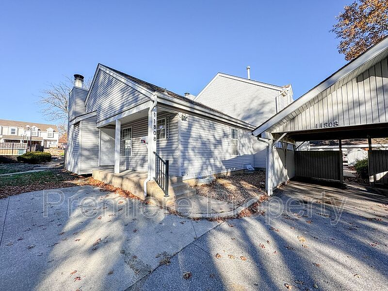 1st image of 11808 E 59th Ter