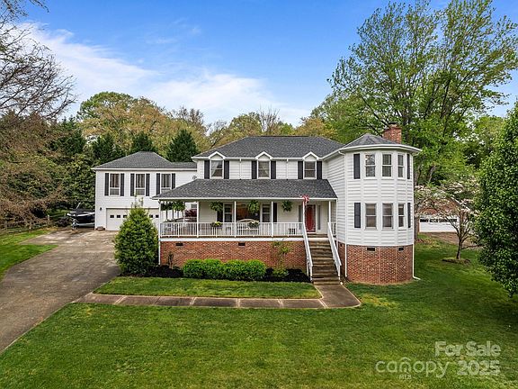 2nd image of 16421 Breckshire Dr
