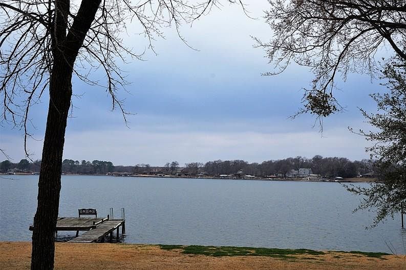 1st image of 228 Lynn Creek Dr