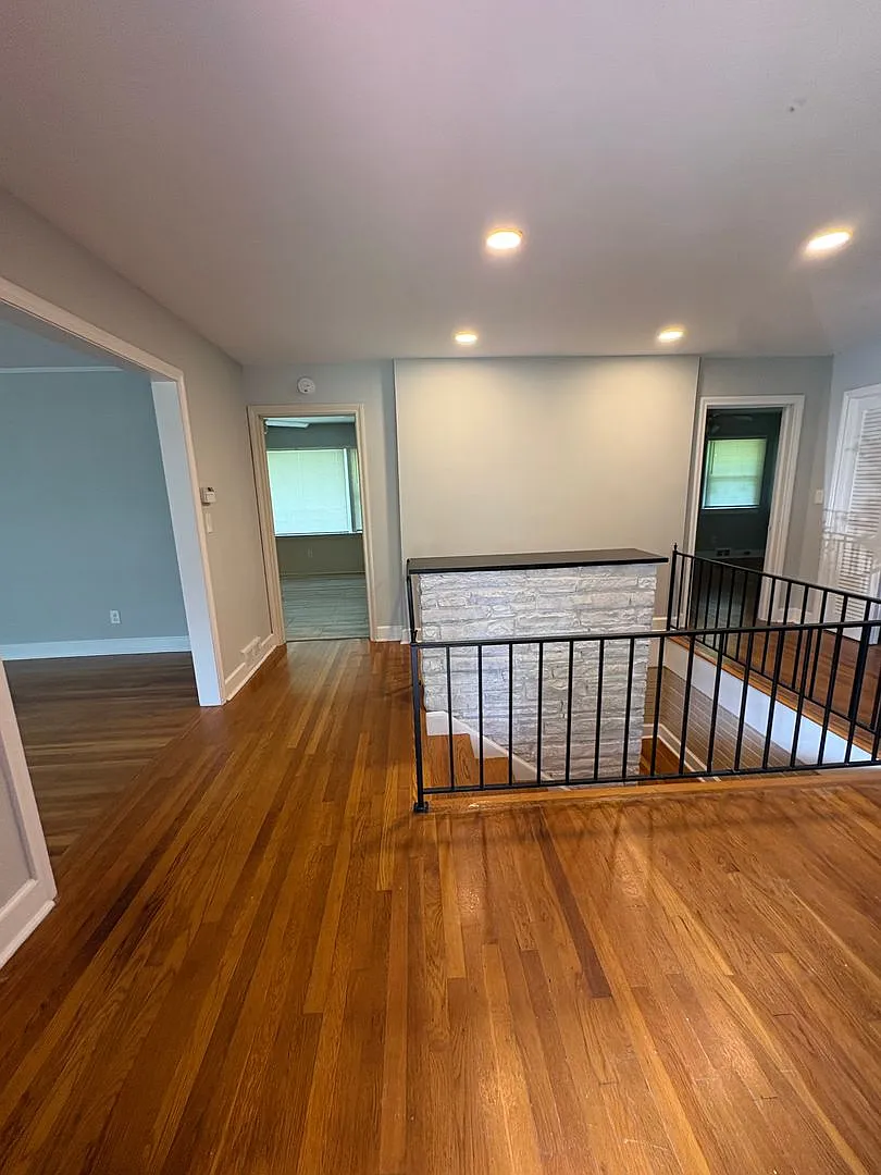 Beautiful newly updated single family home move in ready! — Photo 3