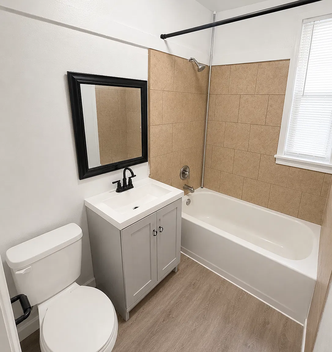 2 bed, 700 sqft, $2,200 — Photo 4