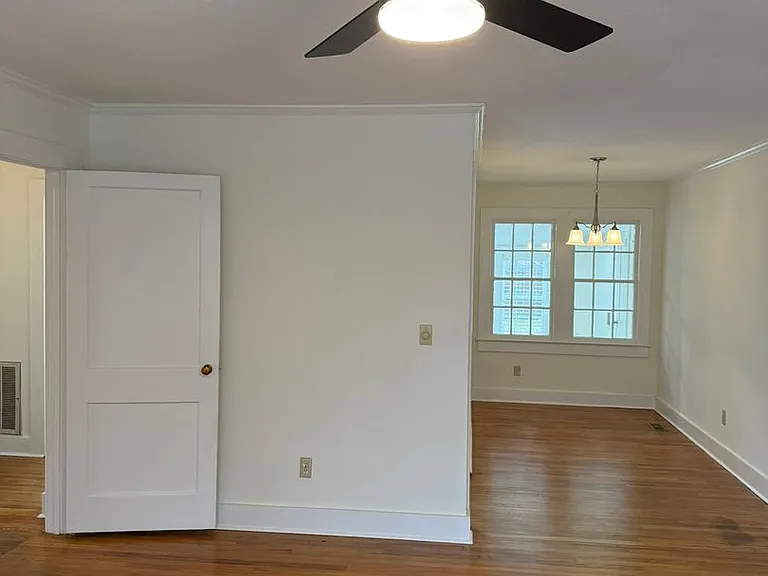 112 Donaldson St — Photo 7
