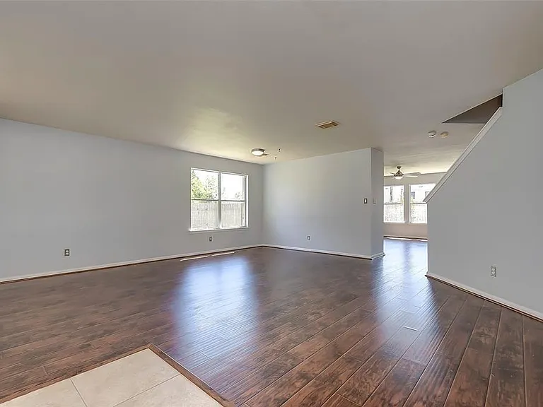 6707 Wild Pecan Trl — Photo 4
