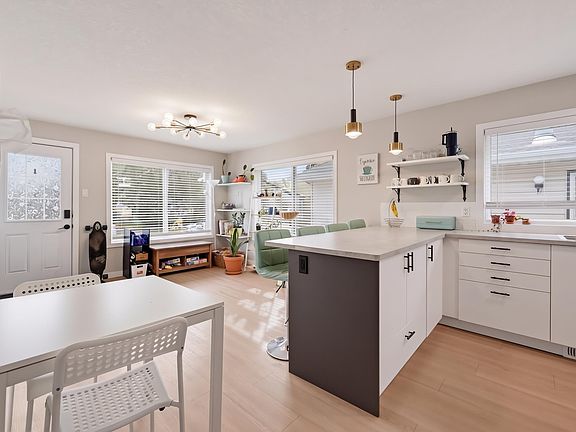 5th image of 9020 152nd St