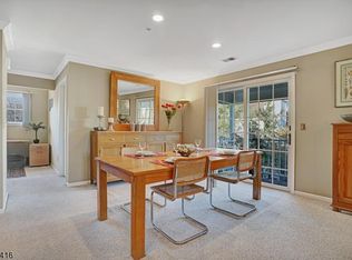 275 Potomac Dr #275, Basking Ridge, NJ 07920