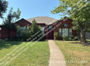 802 Nafus St, Cedar Hill, TX 75104