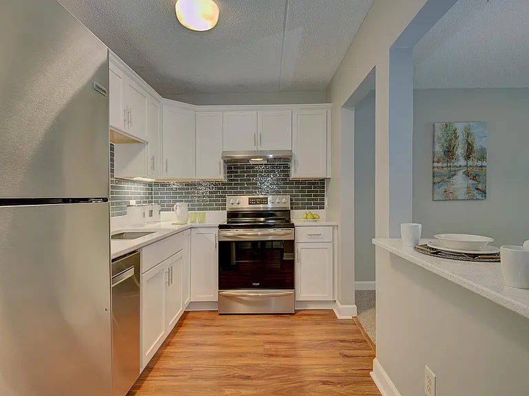 10531 Cedar Lake Rd #213 — Photo 31