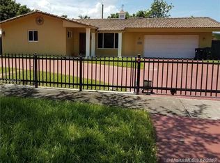 1085 Nightingale Ave, Miami Springs, FL 33166