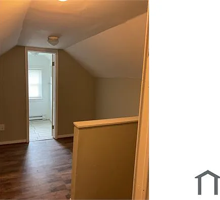 2105 Mimosa St — Photo 8