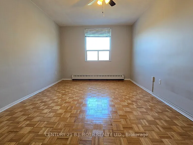 98 Holgate St #401 — Photo 9