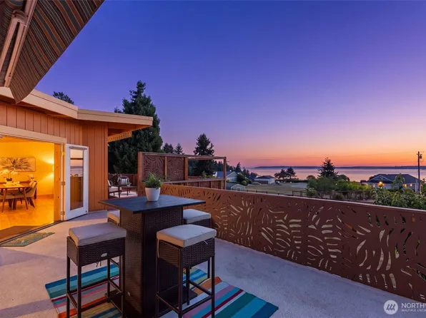 494 Labella Vista Way, Freeland, WA 98249