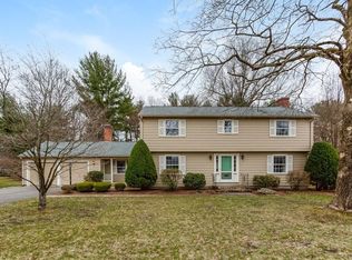 143 Viscount Rd, Longmeadow, MA 01106