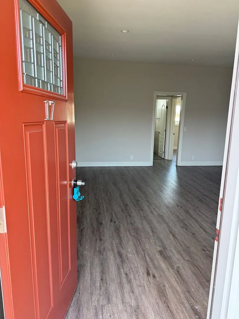 1027 S. Atlantic Blvd — Photo 2