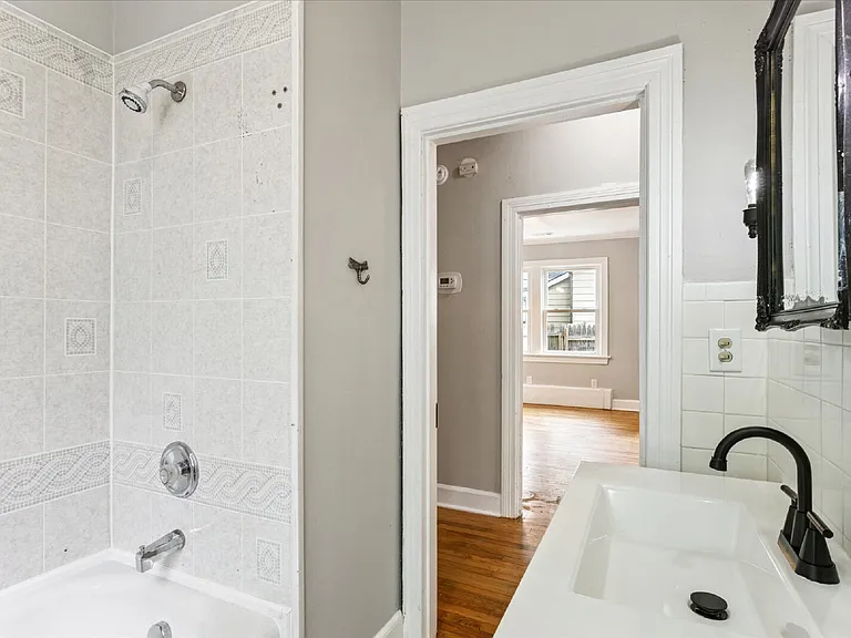 2913 Sir Walter Ln — Photo 14