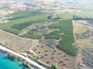 160 Winesap Ave, Manson, WA 98831