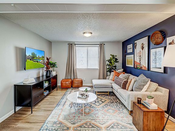 3rd image of 1742 Heritage Cir #20